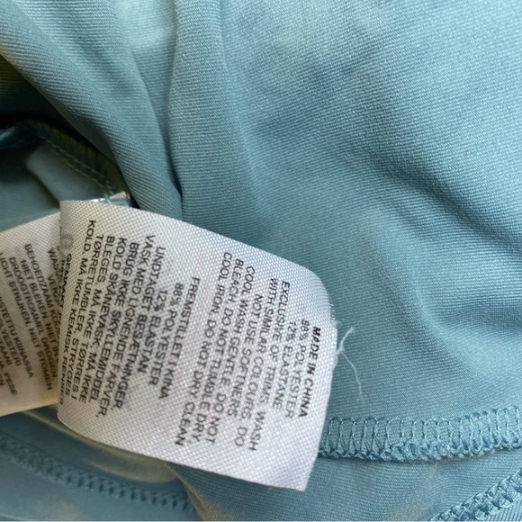 Gymshark Aqua Blue Activewear Top - Picture 4 of 8